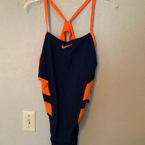 New with tags Nike One piece swimsuit large